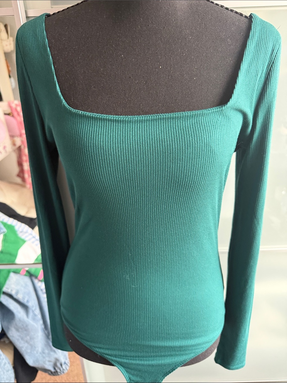 Long-Sleeve Square Neck Ribbed Top in green